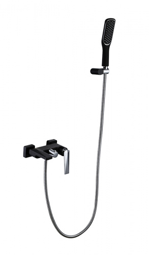 смеситель для ванны с душ.гарнитуром черный-хром