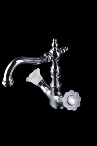 Смеситель для умывальника, высокий