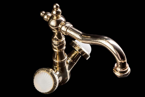 Смеситель для умывальника, высокий