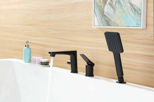 Смеситель для ванны и душа Lemark Bronx (LM3745BL) фото 3