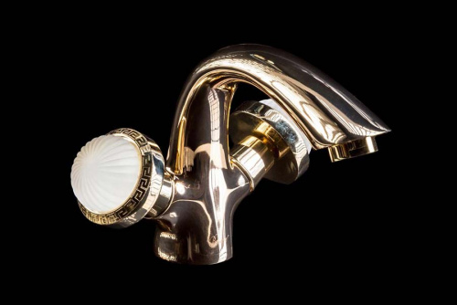 Смеситель для умывальника